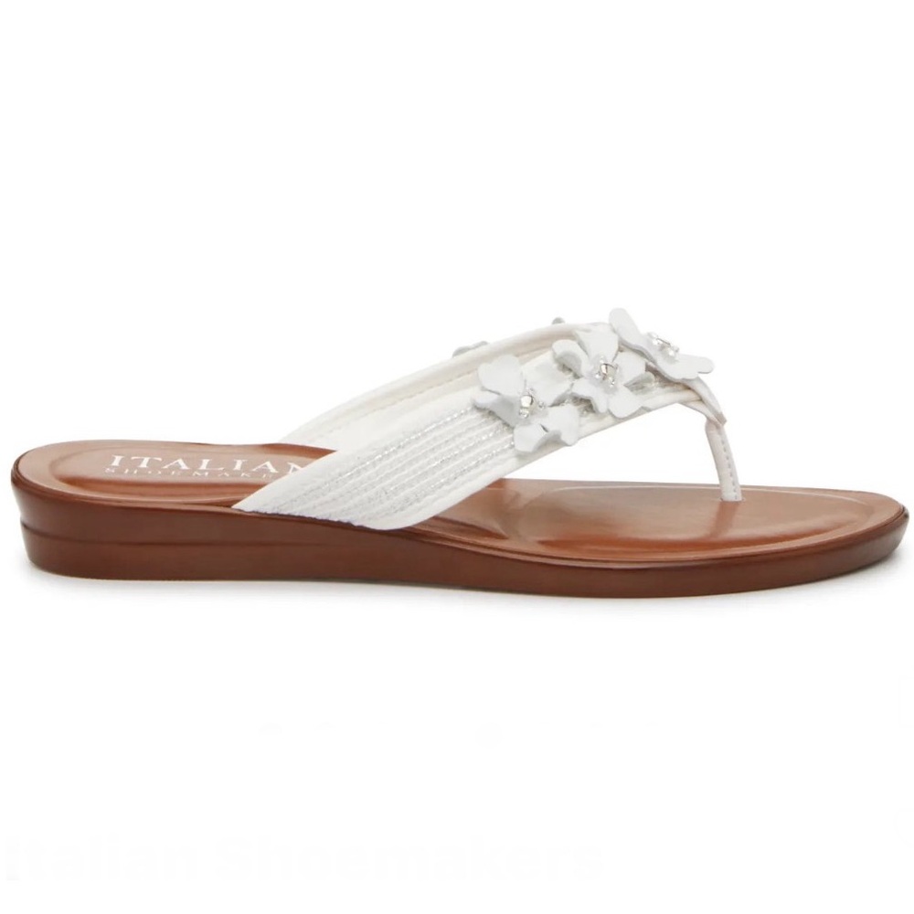 Chantol sandals from Italian Shoemakers
White Floral Thong Sandals - Picture 8 of 13